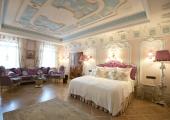 River Junior Suite